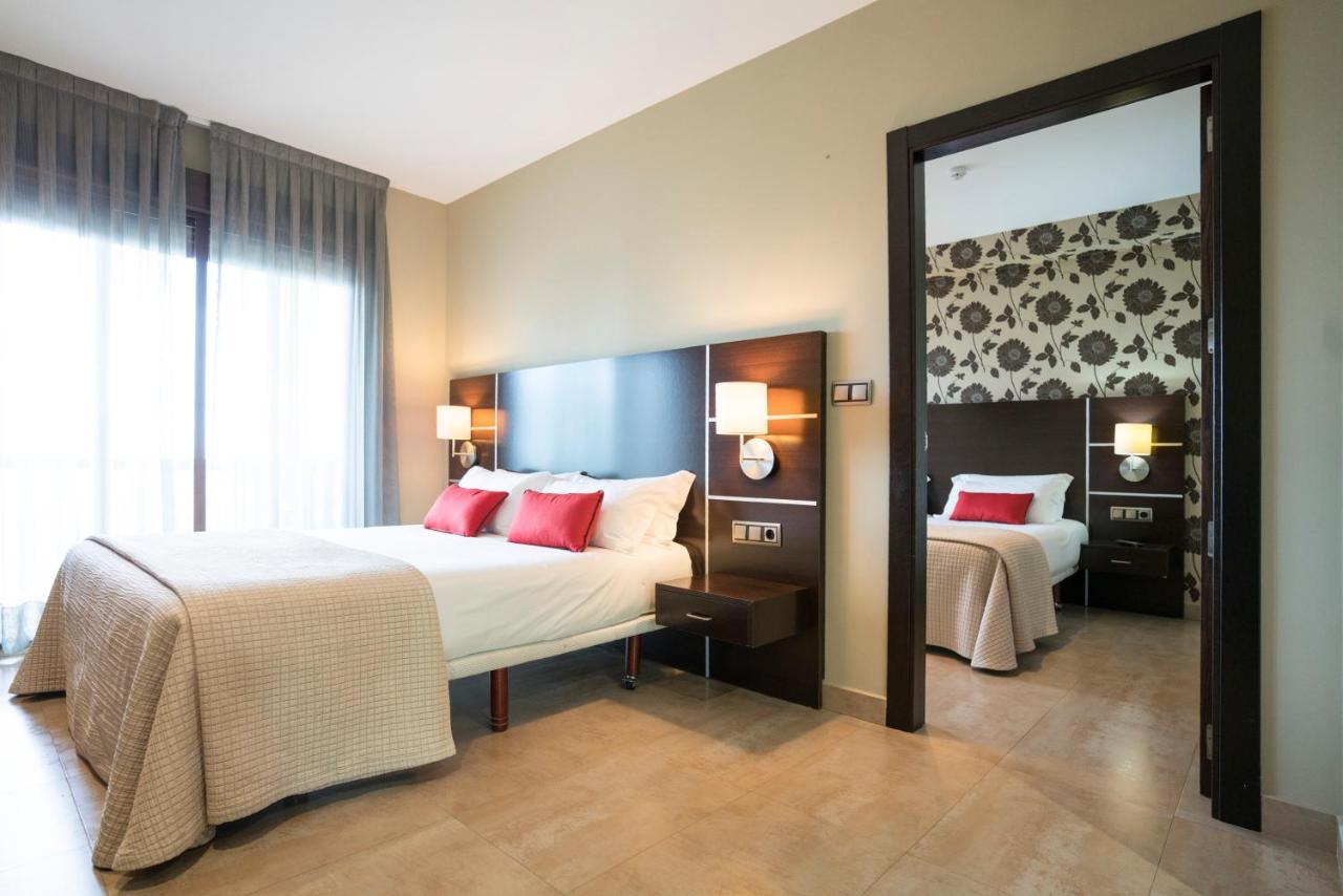 Hotel Piramide 2 ปอร์โตโนโว ภายนอก รูปภาพ