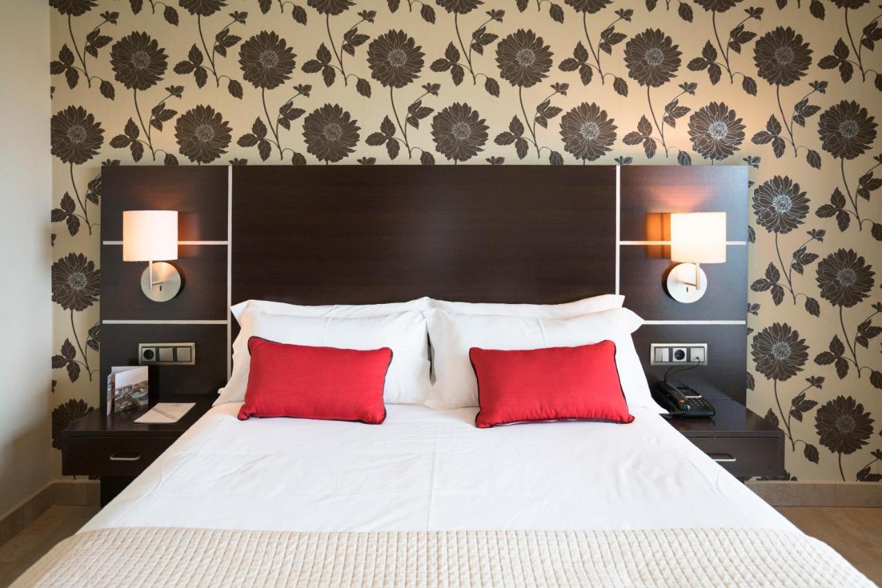 Hotel Piramide 2 ปอร์โตโนโว ภายนอก รูปภาพ